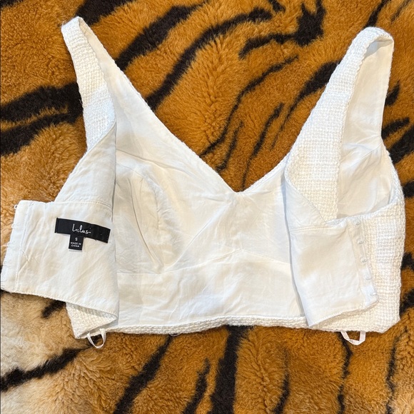 Lulu's Ivory Textured V-Neck Crop Top - Picture 2 of 4